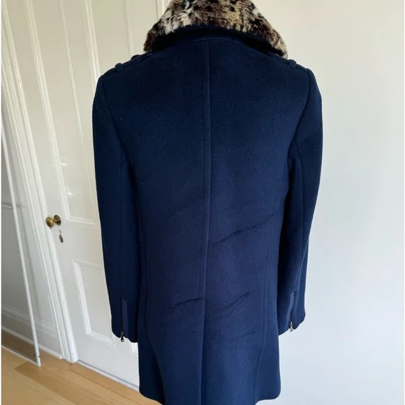 Rebecca Taylor asymmetric zipper car coat with faux fur collar. Size 6 - Picture 11 of 11